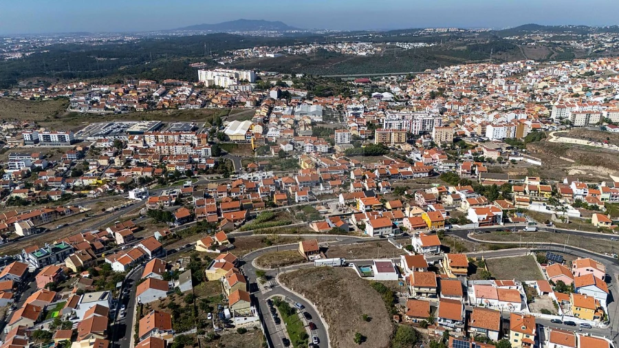 Terreno para Venda em Casal de Cambra Foto 15