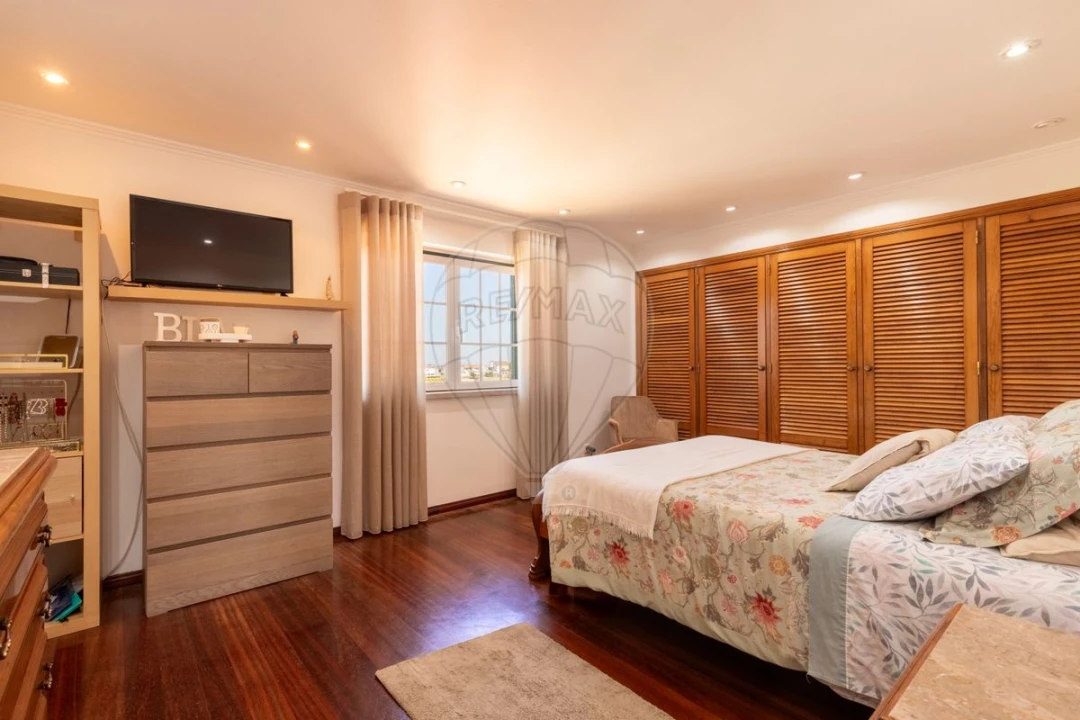 Moradia T5 para Venda em Ventosa Foto 19