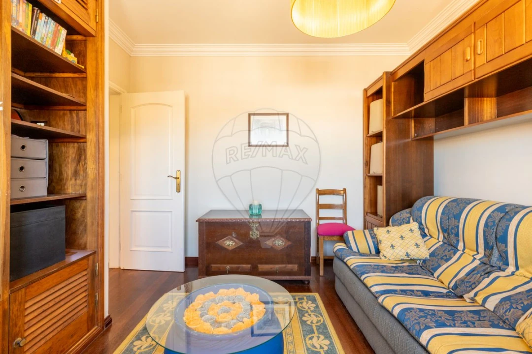 Moradia T5 para Venda em Ventosa Foto 11