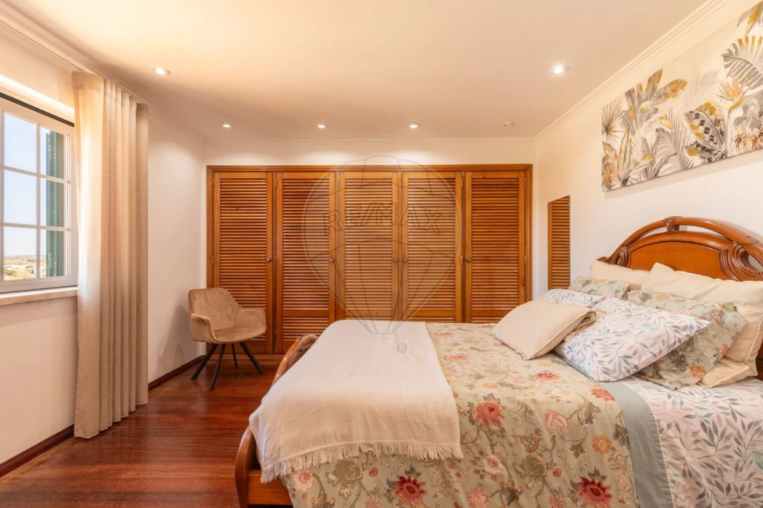 Moradia T5 para Venda em Ventosa Foto 20