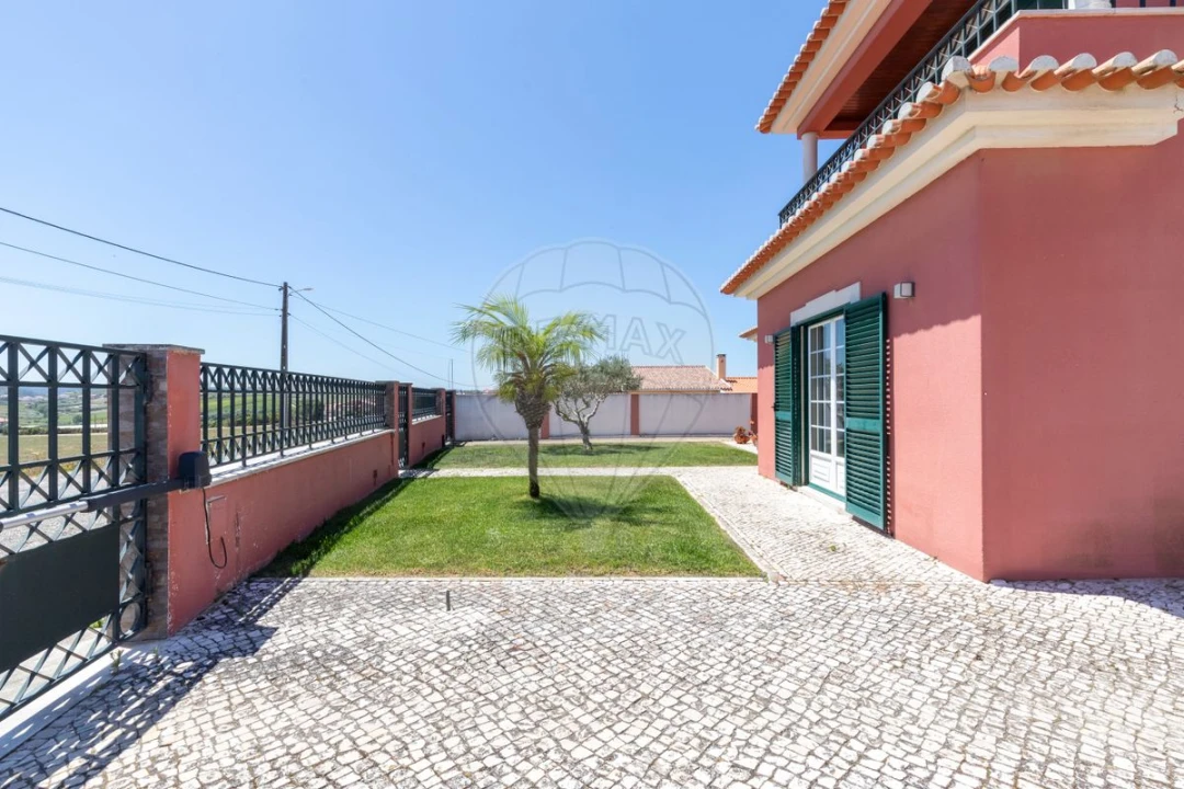 Moradia T5 para Venda em Ventosa Foto 31