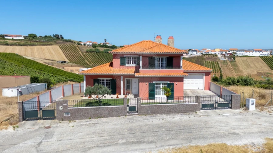 Moradia T5 para Venda em Ventosa