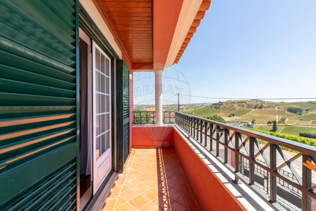 Moradia T5 para Venda em Ventosa Foto 18