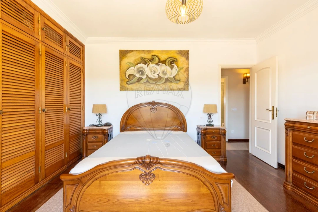 Moradia T5 para Venda em Ventosa Foto 13