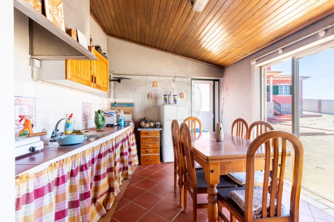 Moradia T5 para Venda em Ventosa Foto 35