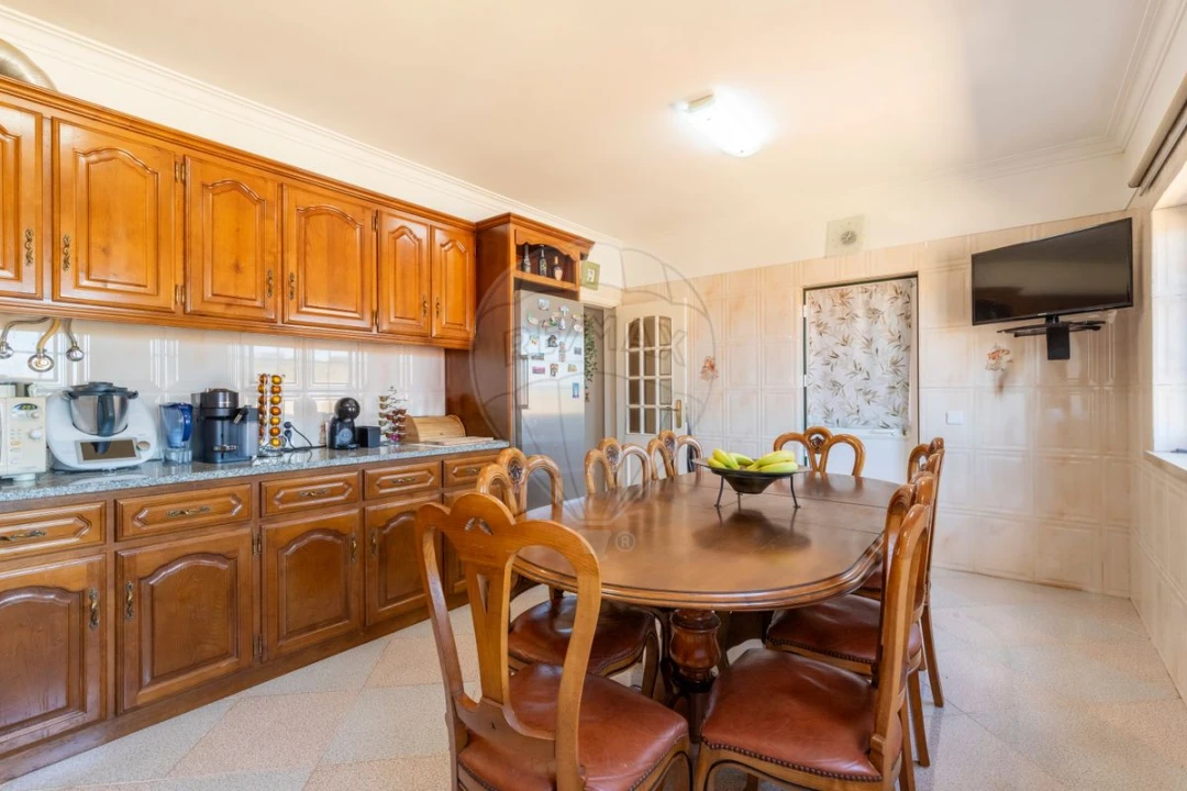 Moradia T5 para Venda em Ventosa Foto 8