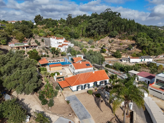 Quinta T3 para Venda em Lousa Foto 11