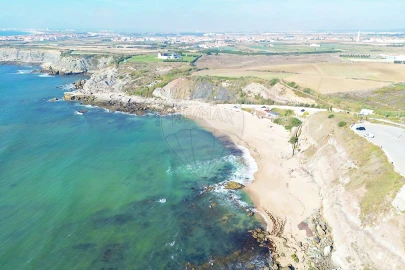 Moradia T3 para Venda em Atouguia da Baleia