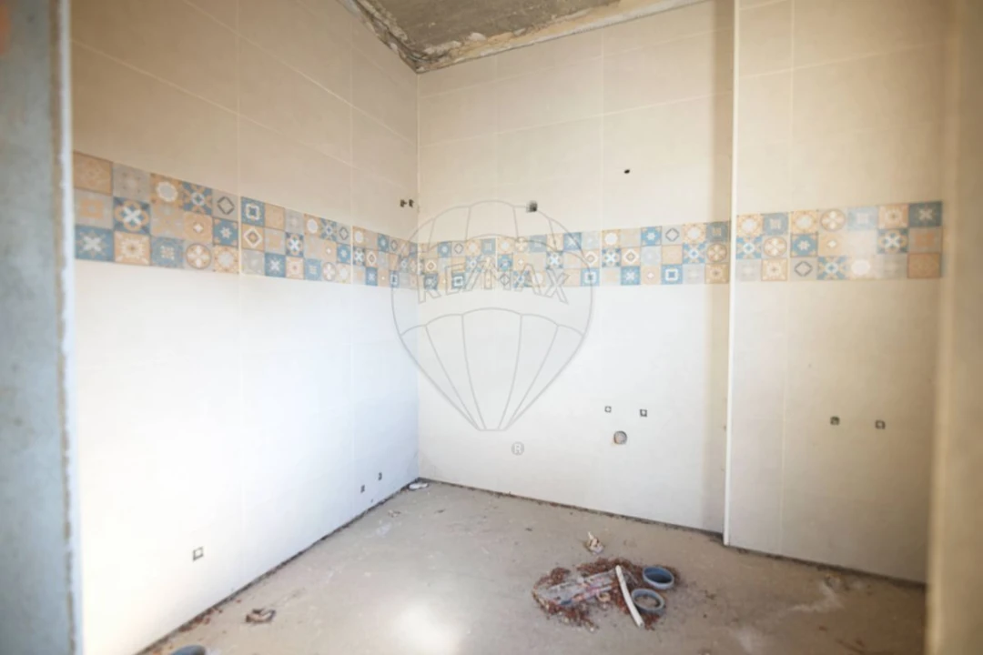 Moradia T3 para Venda em Moita Foto 2