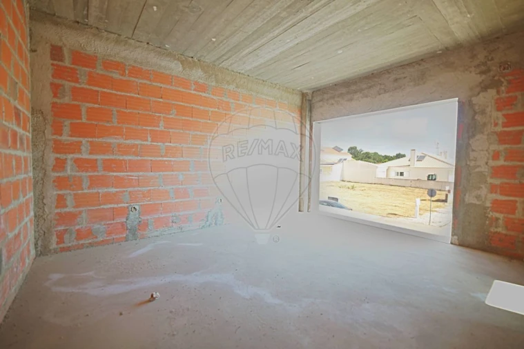 Moradia T3 para Venda em Moita Foto 4