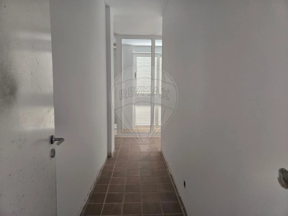 Apartamento T5 para Venda em Armação de Pera Foto 7