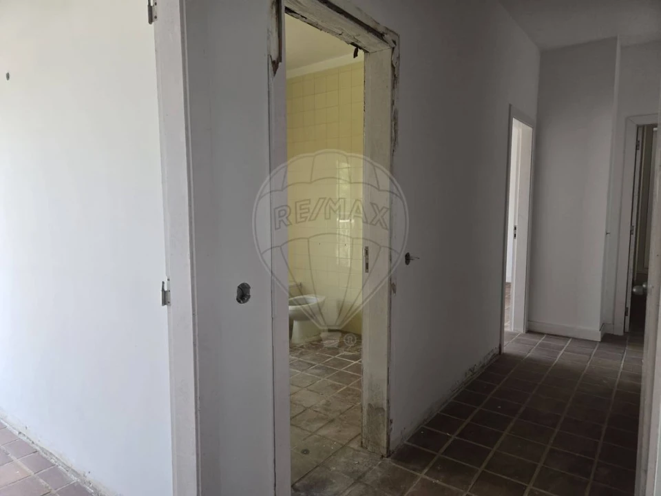 Apartamento T5 para Venda em Armação de Pera Foto 19