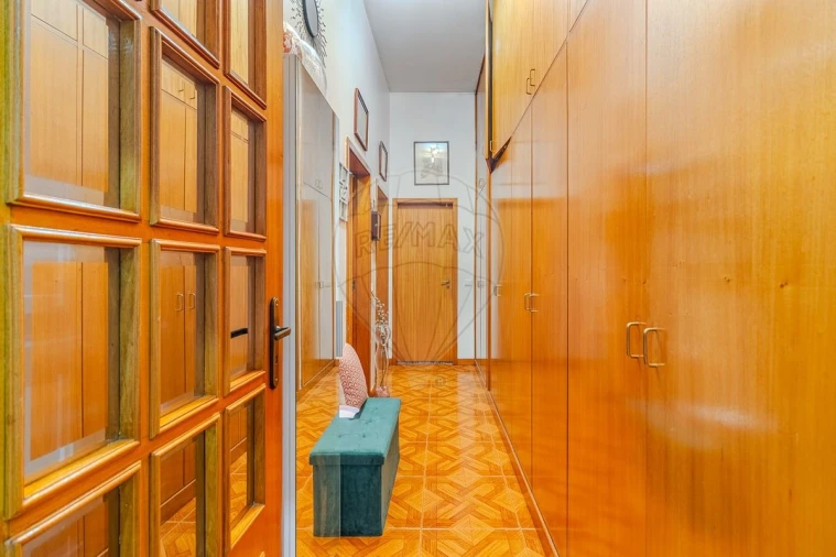 Apartamento T2 para Venda em Cedofeita, Santo Ildefonso, Sé, Miragaia, São Nicolau e Vitória Foto 5