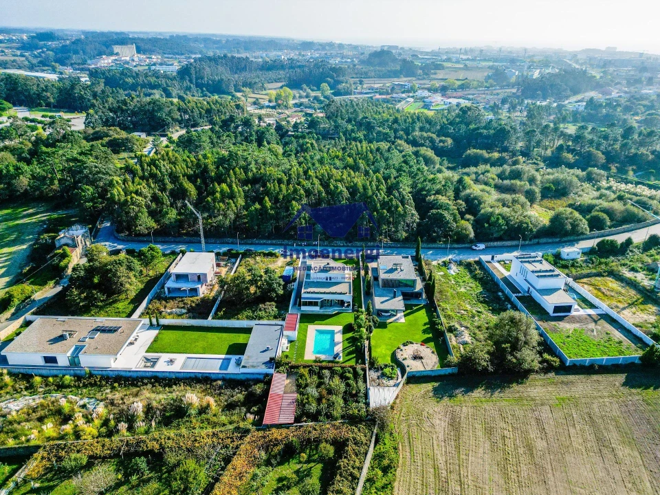 Moradia T4 para Venda em Póvoa de Varzim, Beiriz e Argivai Foto 39
