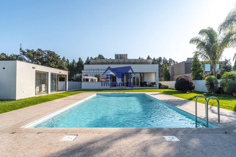 Moradia T4 para Venda em Póvoa de Varzim, Beiriz e Argivai Foto 1