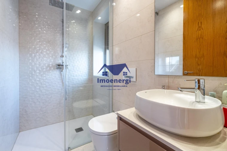 Moradia T4 para Venda em Póvoa de Varzim, Beiriz e Argivai Foto 17