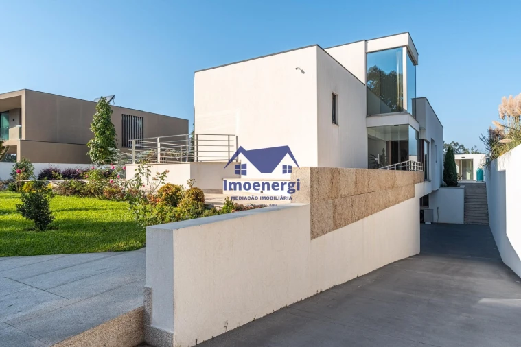 Moradia T4 para Venda em Póvoa de Varzim, Beiriz e Argivai Foto 30