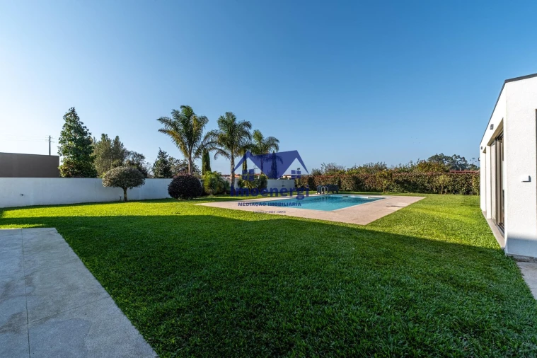 Moradia T4 para Venda em Póvoa de Varzim, Beiriz e Argivai Foto 32