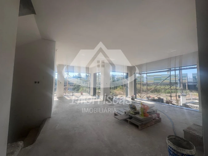 Moradia T4 para Venda em Santa Iria de Azoia, São João da Talha e Bobadela Foto 10