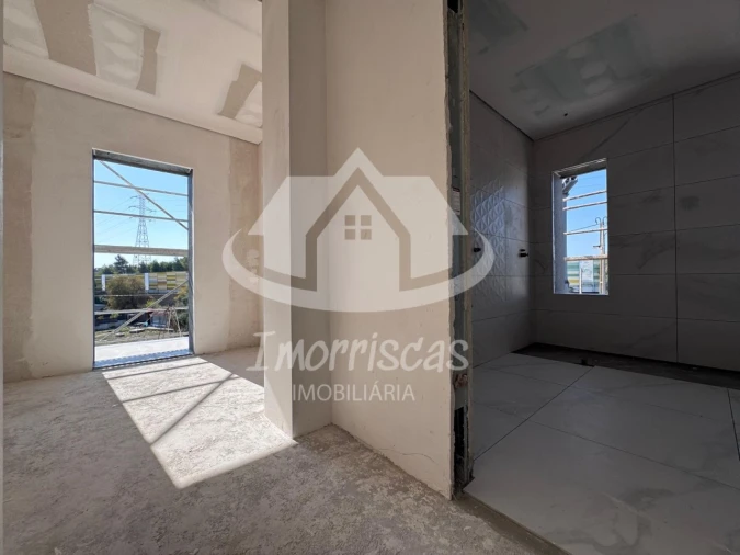 Moradia T4 para Venda em Santa Iria de Azoia, São João da Talha e Bobadela Foto 25