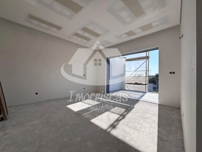 Moradia T4 para Venda em Santa Iria de Azoia, São João da Talha e Bobadela Foto 28