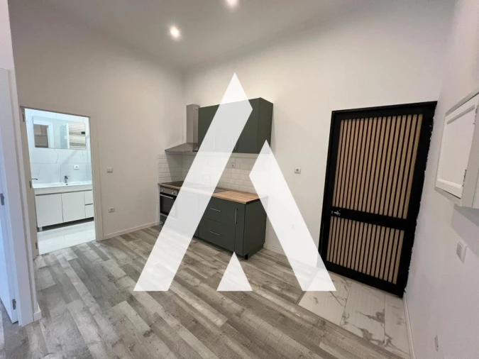 Apartamento T2 para Venda em Braga (Maximinos, Sé e Cividade) Foto 3