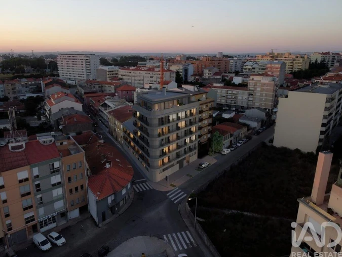 Apartamento T2 para Venda em Paranhos Foto 7