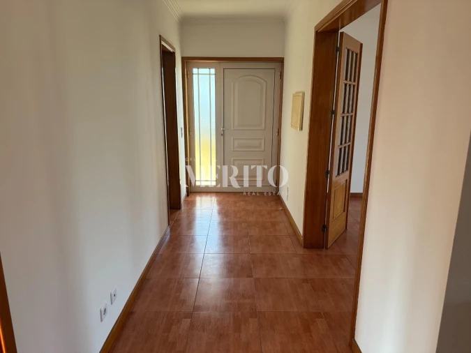 Apartamento T2 para Arrendamento em Varzea Foto 10