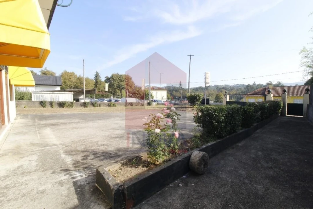 Moradia T4 para Venda em Gême Foto 27