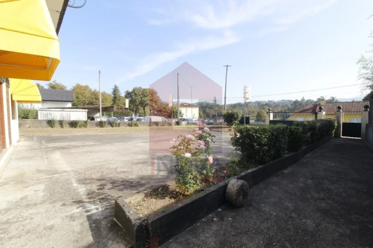 Moradia T4 para Venda em Gême Foto 27