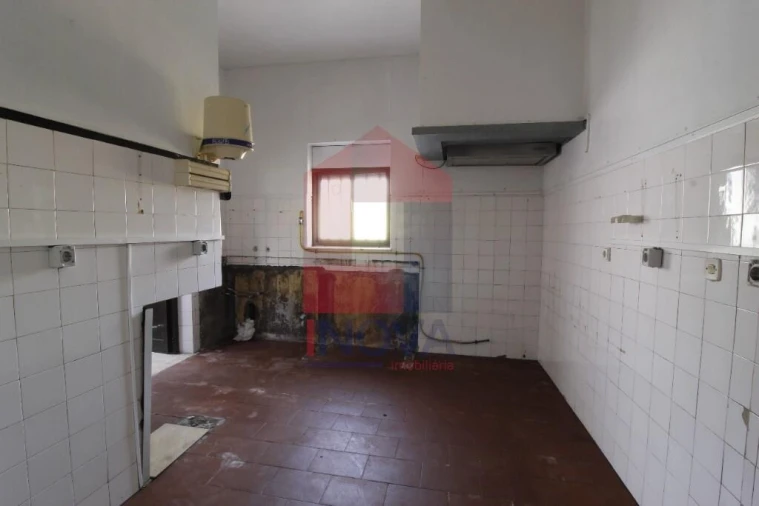 Moradia T4 para Venda em Gême Foto 7