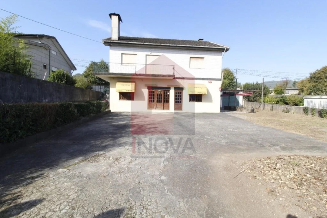 Moradia T4 para Venda em Gême Foto 30