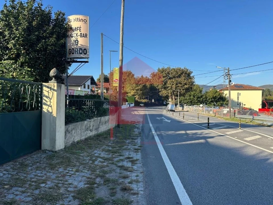 Moradia T4 para Venda em Gême Foto 33