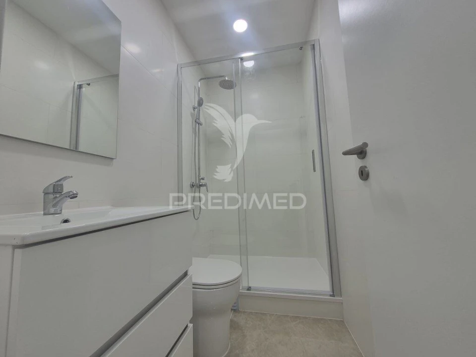 Apartamento T2 para Venda em Almada, Cova da Piedade, Pragal e Cacilhas Foto 11