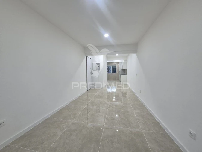 Apartamento T2 para Venda em Almada, Cova da Piedade, Pragal e Cacilhas Foto 4