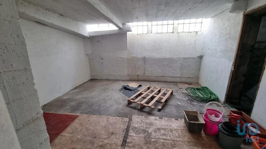 Loja para Venda em Avelãs de Ambom e Rocamondo Foto 13