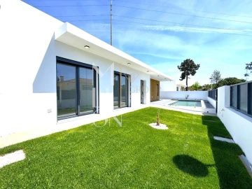 Moradia T3 para Venda em Sesimbra (Castelo)