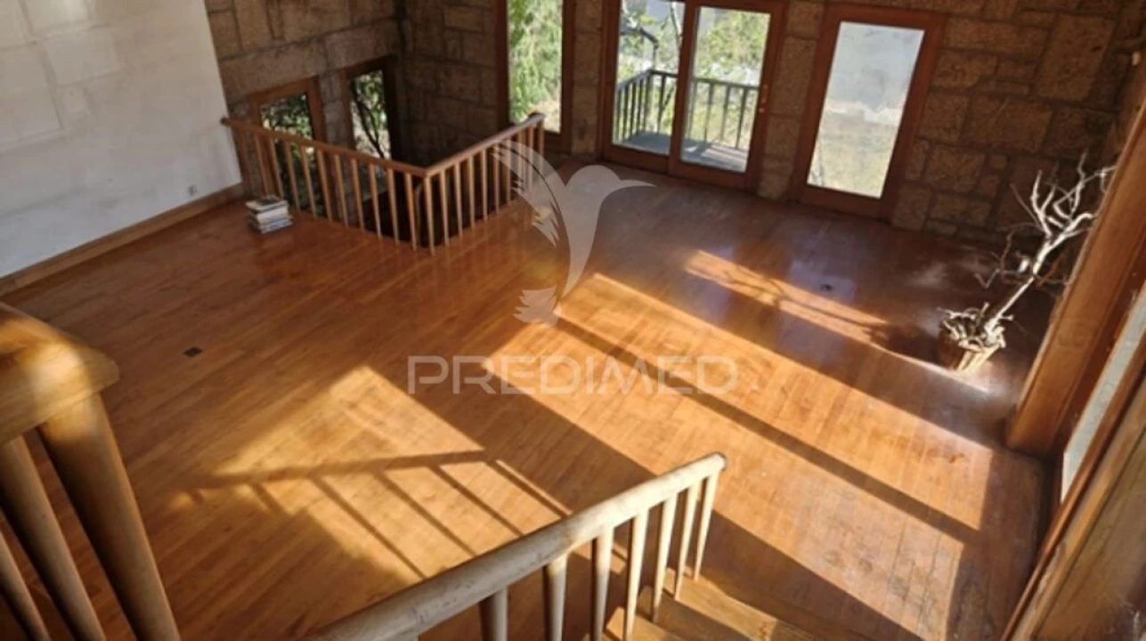 Moradia T4 para Venda em Azurem Foto 8