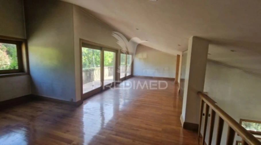 Moradia T4 para Venda em Azurem Foto 14