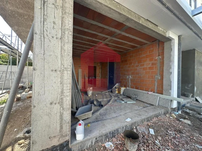 Moradia T4 para Venda em Palmeira Foto 5