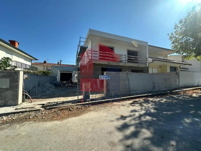 Moradia T4 para Venda em Palmeira