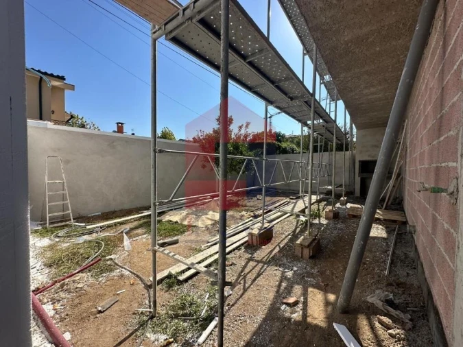 Moradia T4 para Venda em Palmeira Foto 4