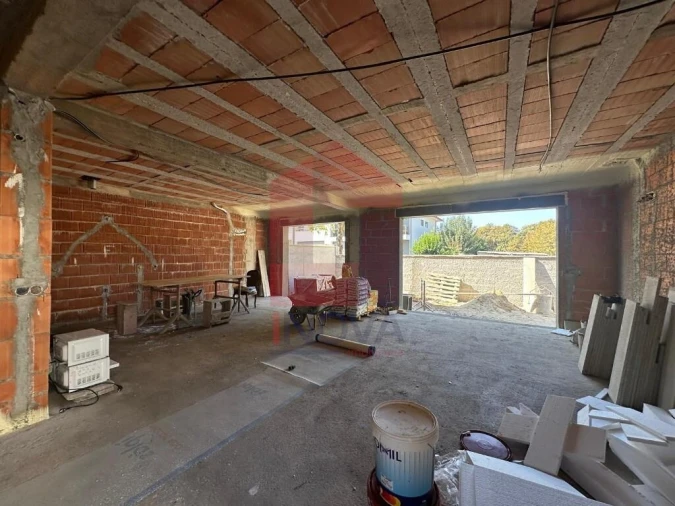 Moradia T4 para Venda em Palmeira Foto 8