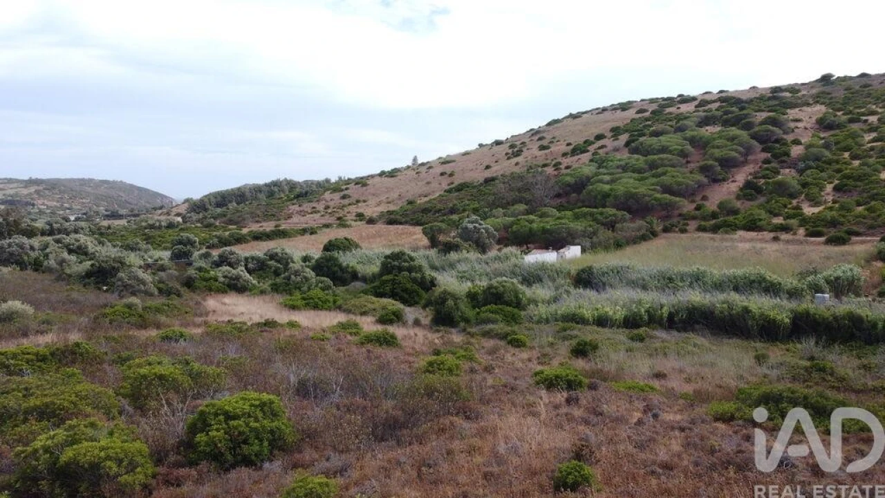 Terreno para Venda em Budens Foto 28