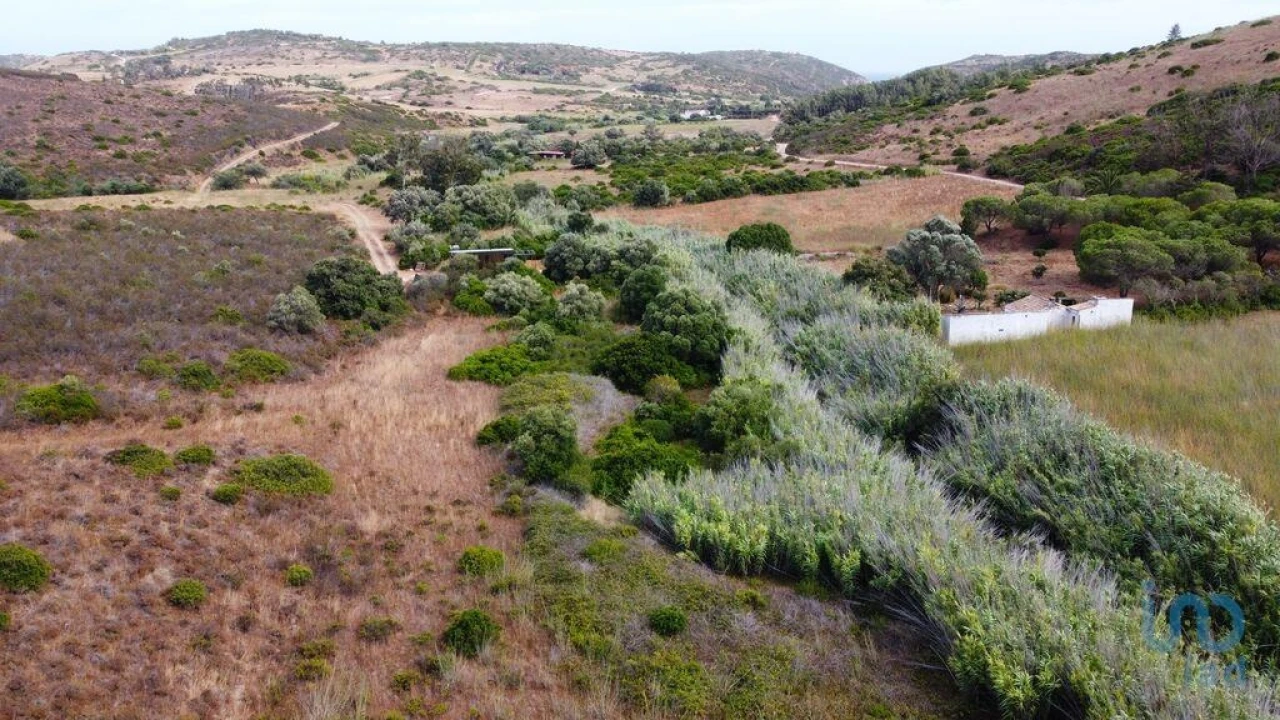 Terreno para Venda em Budens Foto 4