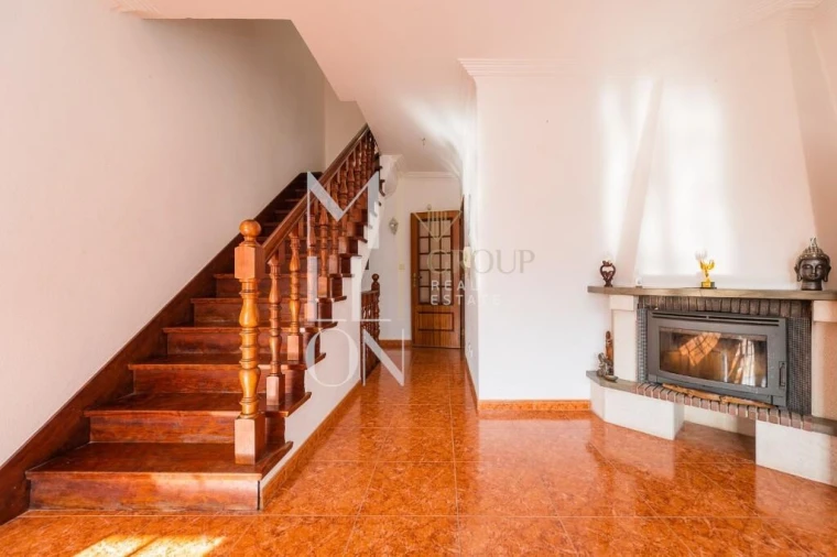 Moradia T2 para Venda em Alcabideche Foto 4