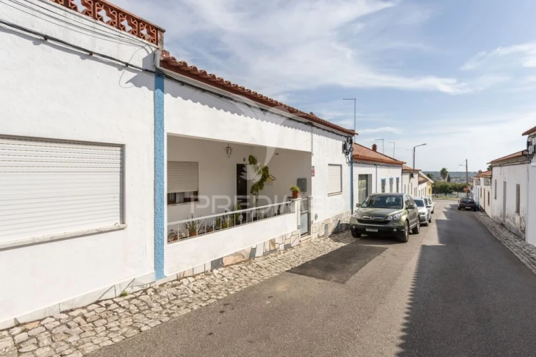 Moradia T3 para Venda em Torrão Foto 4