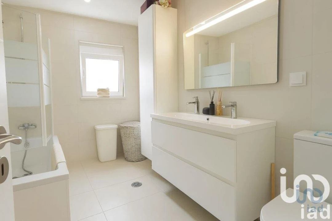 Moradia T3 para Venda em Santo Isidoro Foto 2