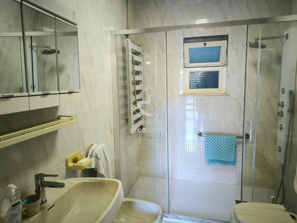 Moradia T2 para Venda em Formariz e Ferreira Foto 48