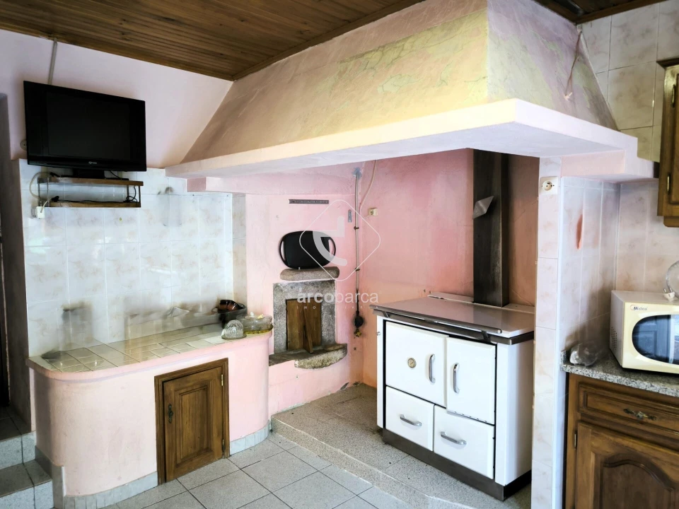 Moradia T2 para Venda em Formariz e Ferreira Foto 50